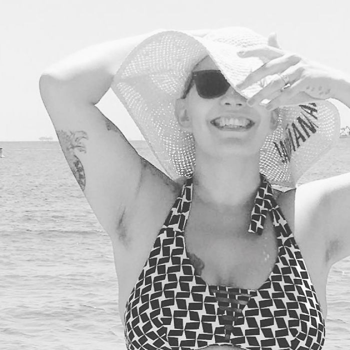 30 Powerful Pictures Of Women Who Chose Not To Shave For ‘Januhairy’ 30 Powerful Pictures Of Women Who Chose Not To Shave For ‘Januhairy’