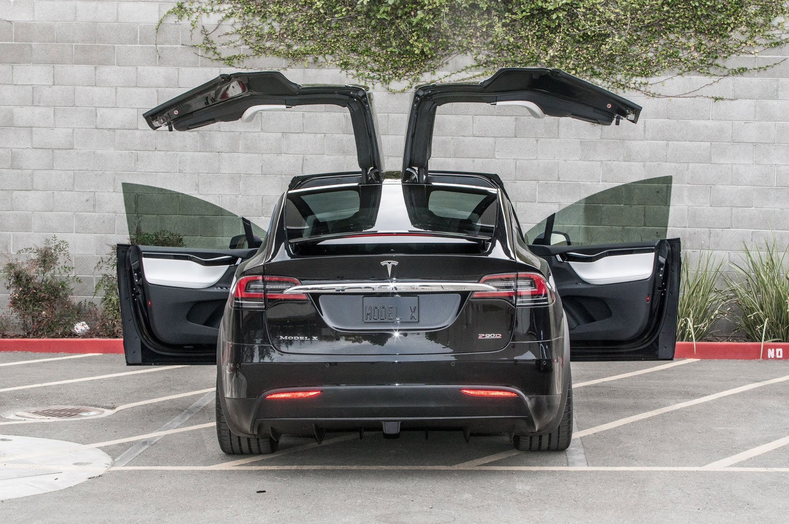 XenonSupply XS Blog Tesla Model X