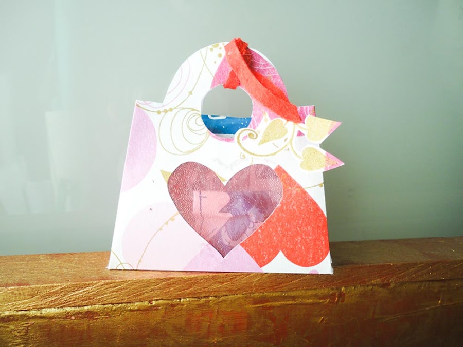 como-hacer-papel-scrap-con-servilletas.diy-homemade-scrapbooking-paper-napkin_