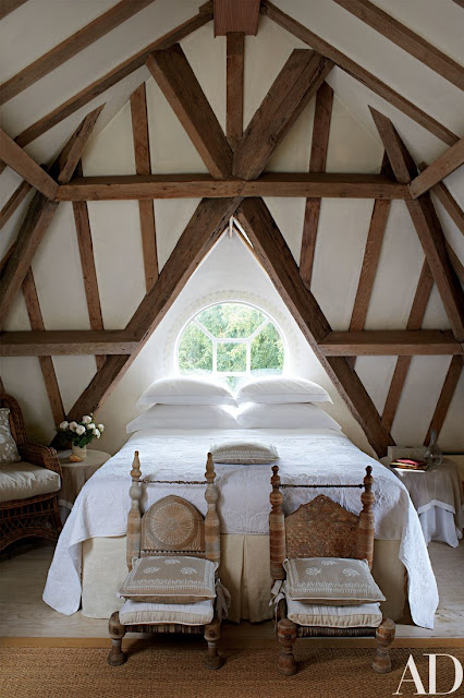 Attic Room envy....