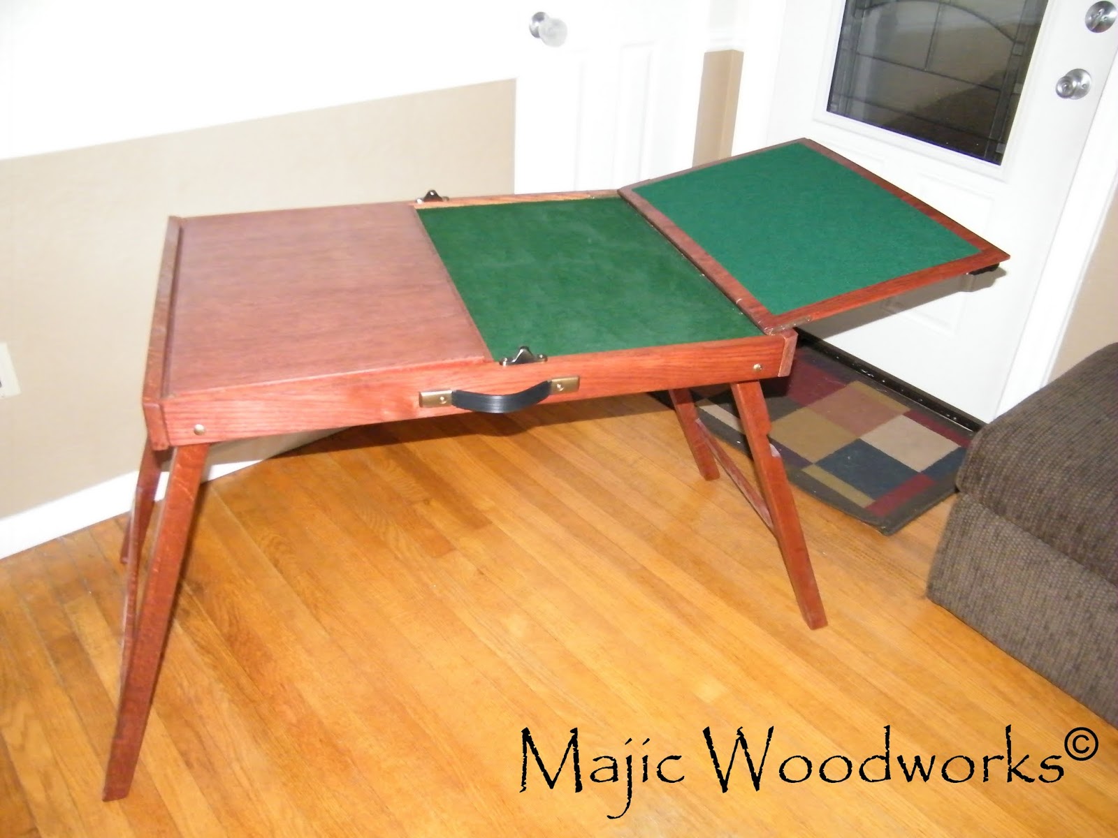 Majic Woodworks - An Adventure In Woodworking: Jigsaw Puzzle Table