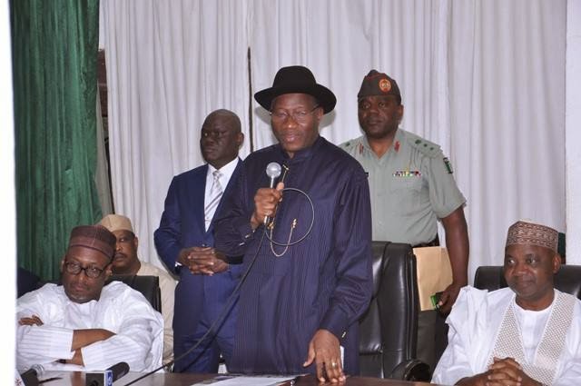 President Jonathan finally picked up the PDP Presidential Expression of Interest and Nomination form today October 30th at the party's national headquarters in Abuja as seen in these pictures.
