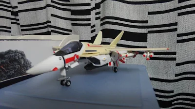 tonbori堂所蔵、バンダイHI-METAL VF-1J