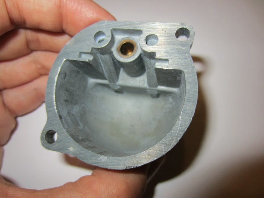 Cuba del carburador bien limpia