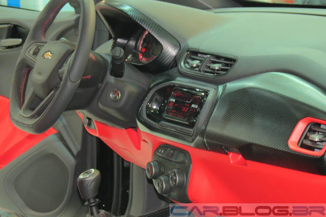 carro Onix Chevrolet 2014 - interior