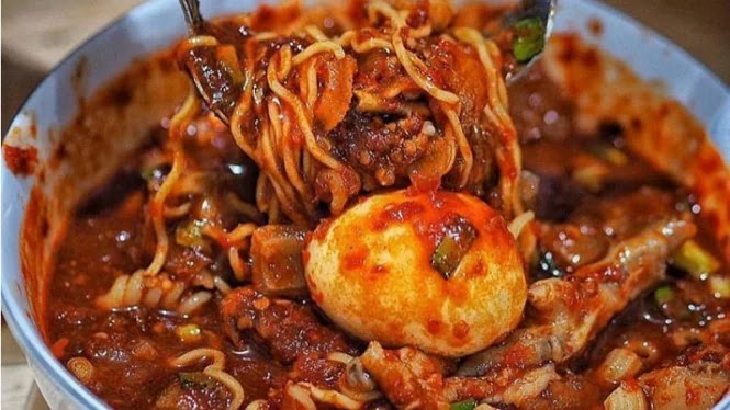 5 Makanan Terpedas Di Indonesia Berani Mencoba Ujwar Firdaus