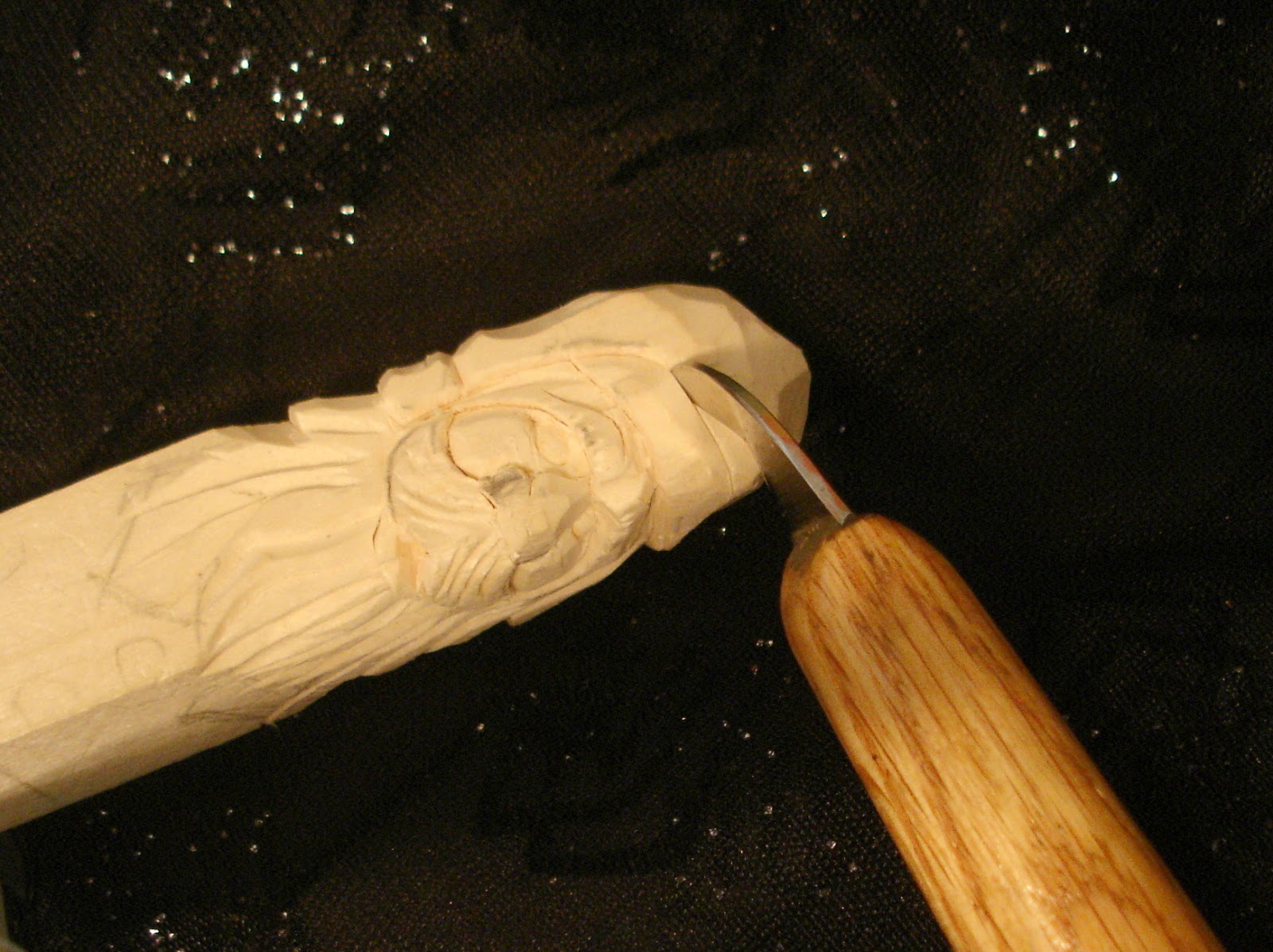 BEGINNERS CARVING CORNER AND BEYOND Carving Stop Cuts On Round Surfaces