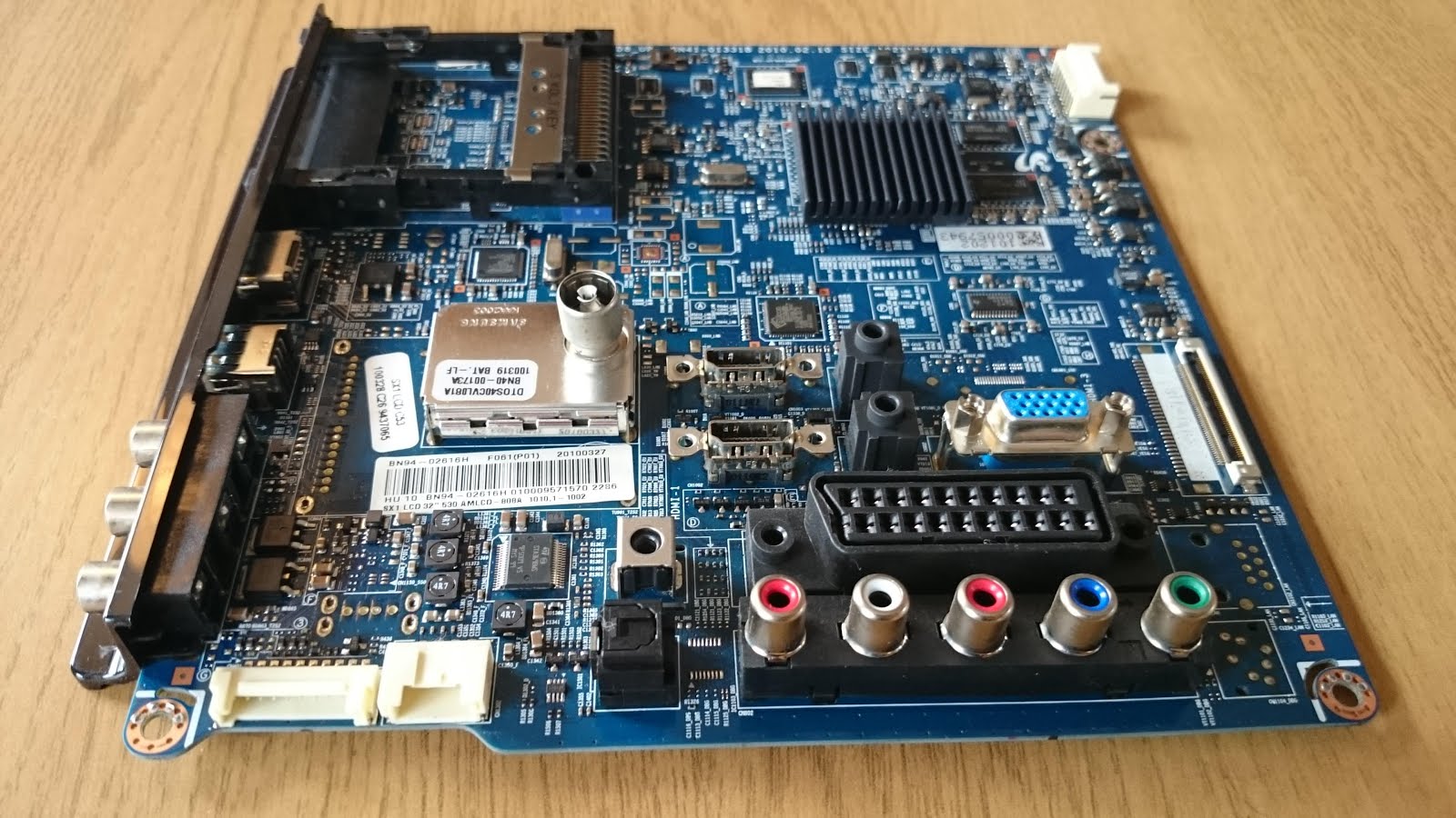 Samsung LE32C450E1W _ MB:BN41-01331B