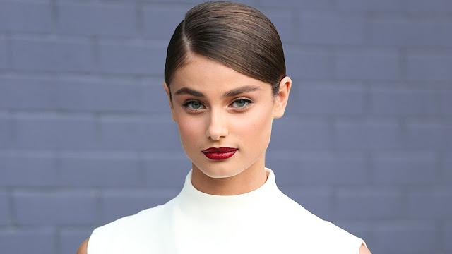 taylor hill photo gallery 