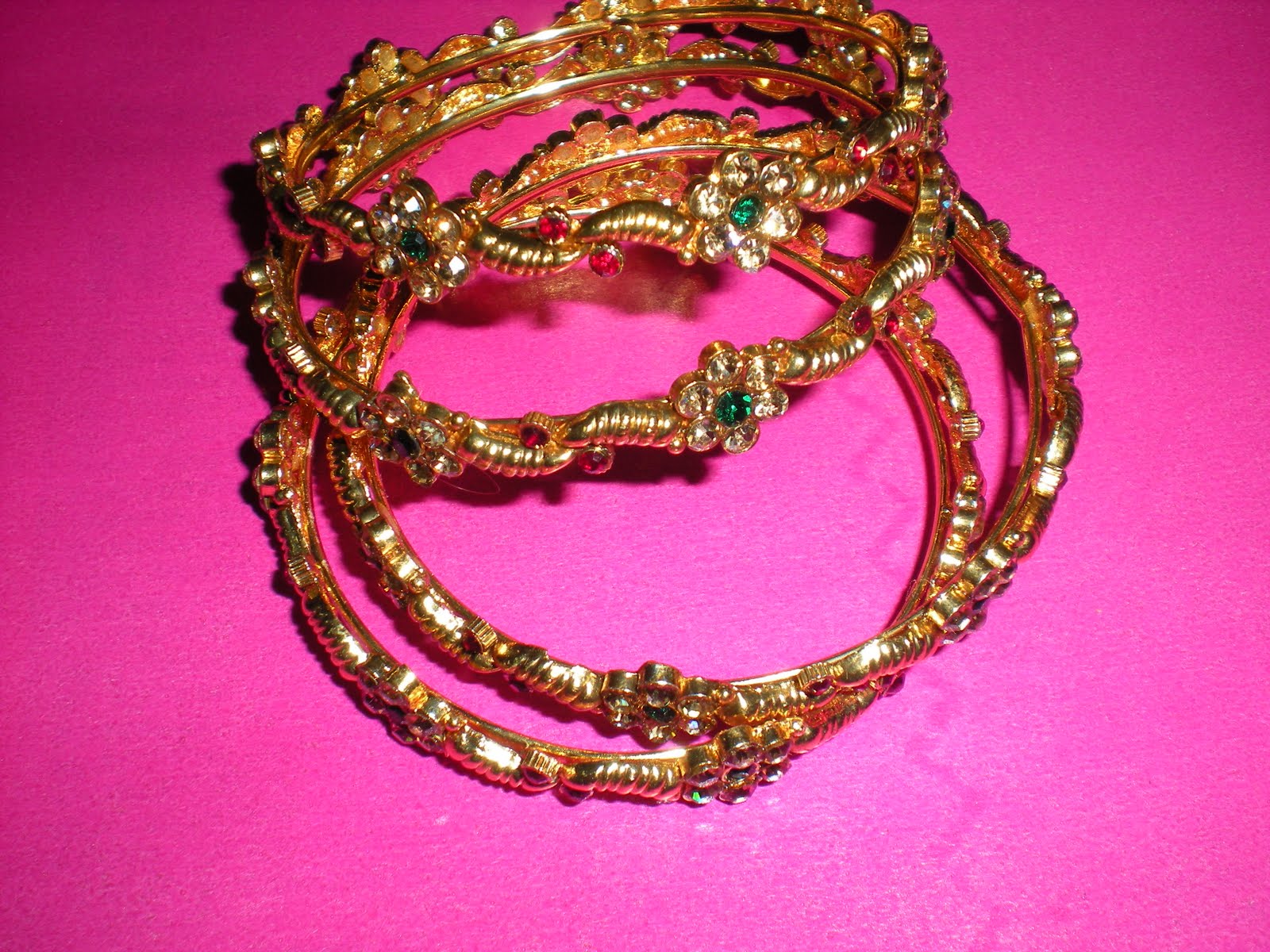 DEEPIKA IMITATION JEWELLERY Bangles