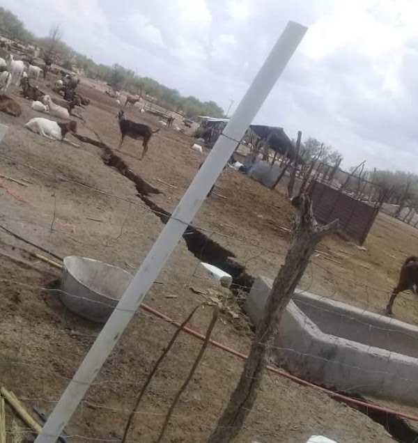 ( FOTOS ) Se Abre La Tierra En Moctezuma Mexico. ( FOTOS ) Se Abre La Tierra En Moctezuma Mexico.