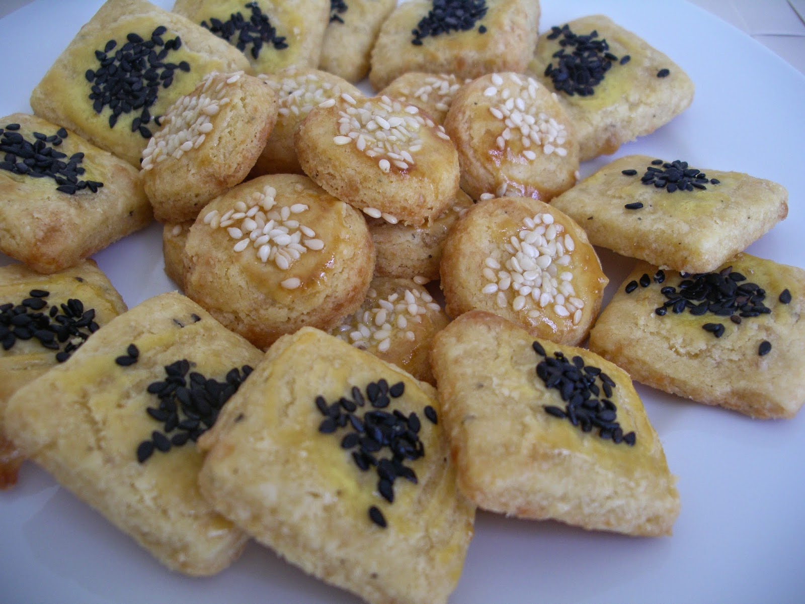 KITCHEN IN THE SAND Aperitivo time Cheese savory cookies