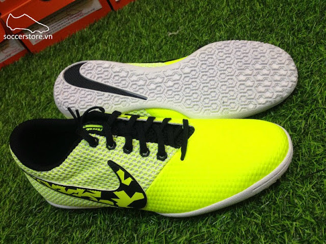 Nike Elastico Pro III IC Volt- Black- White 685360 701 Nike Elastico Pro III IC Volt- Black- White 685360 701