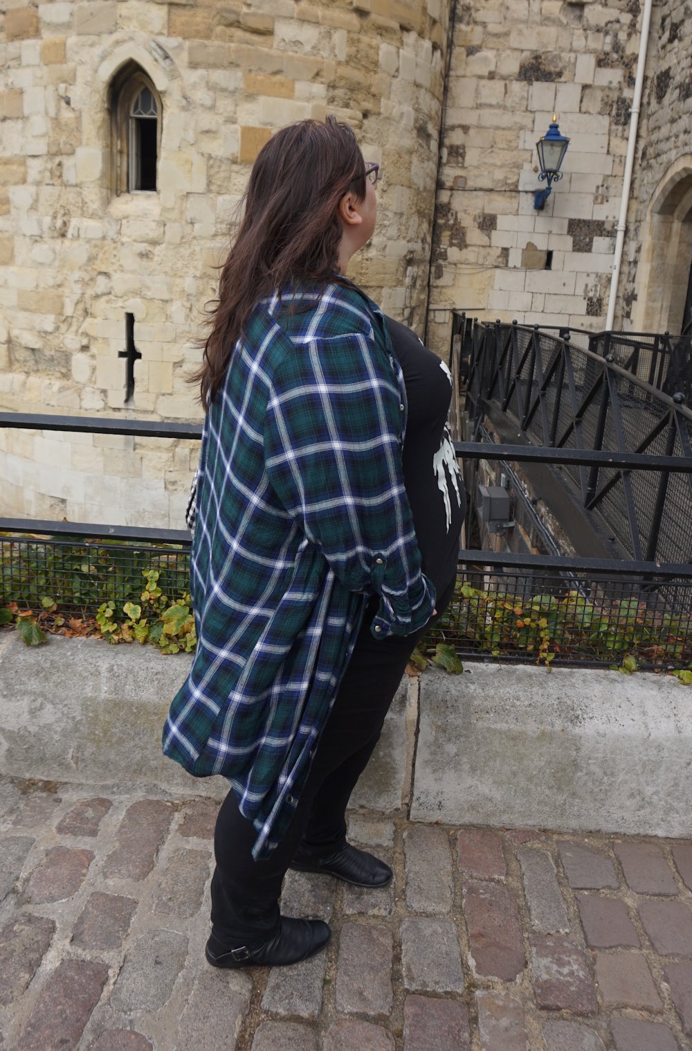 PLUS SIZE CASUAL OUTFIT JEANS CHECKED SHIRT HALLOWEEN TOP // www.xloveleahx.co.uk PLUS SIZE CASUAL OUTFIT JEANS CHECKED SHIRT HALLOWEEN TOP // www.xloveleahx.co.uk