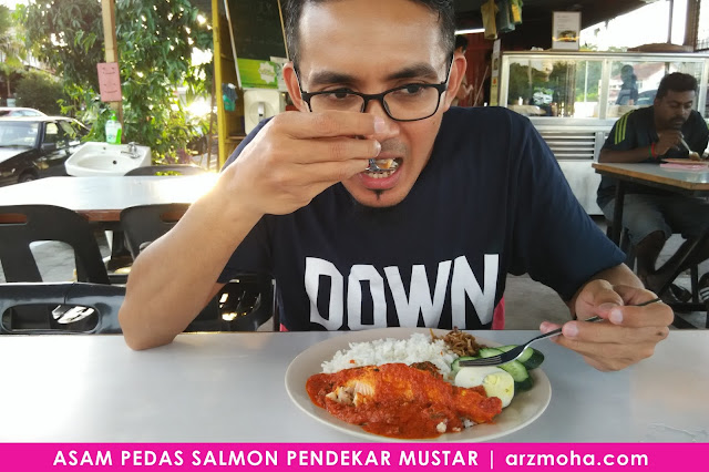 nasi lemak sedap penang, warung pendekar mustar sungai ara, asam pedas ikan salmon, menu menarik di penang, makan best dan sedap di penang, arzmoha blogger utara,