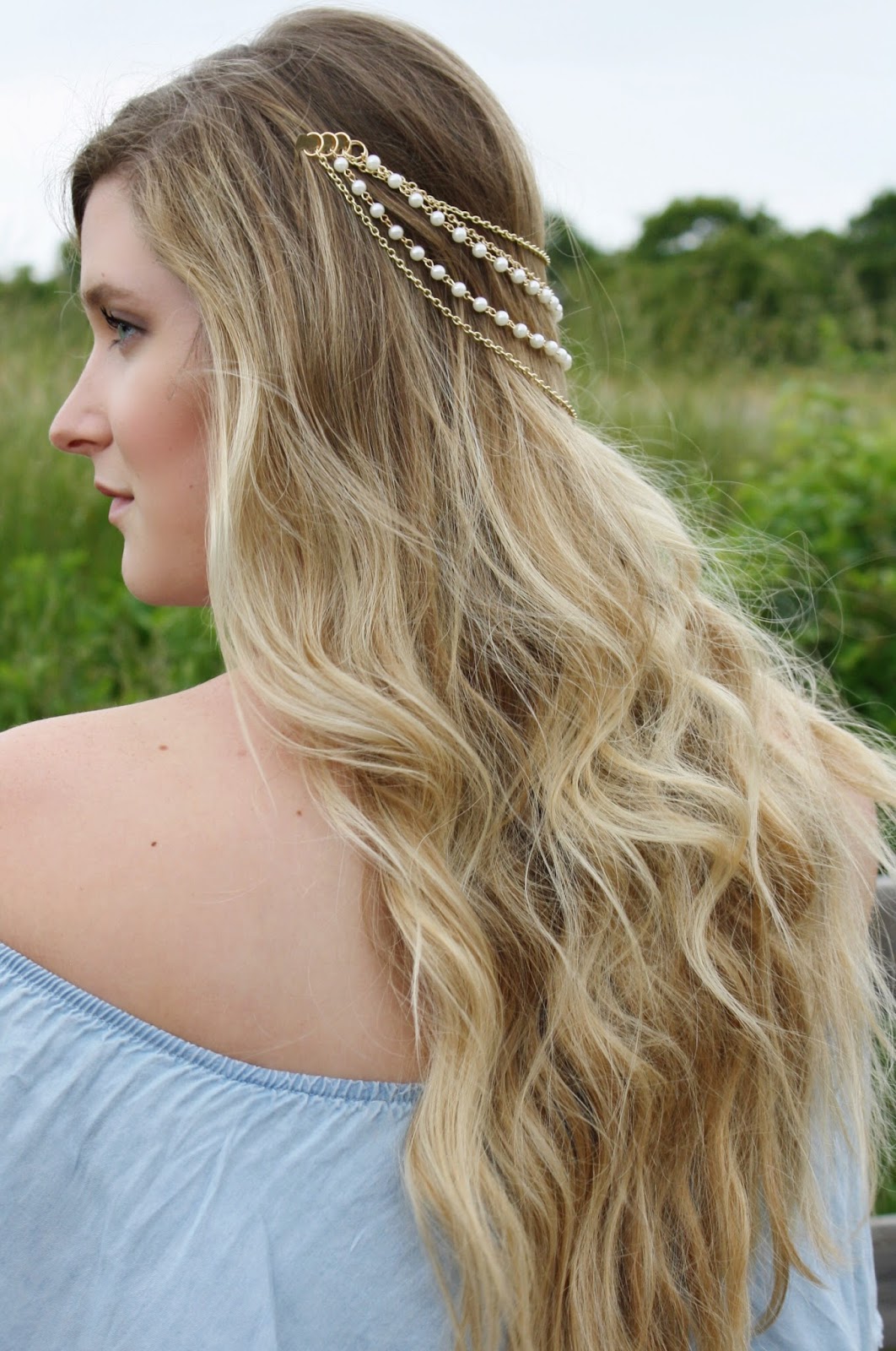 Musings of Glitter How To Beachy Waves with Headbands of Hope