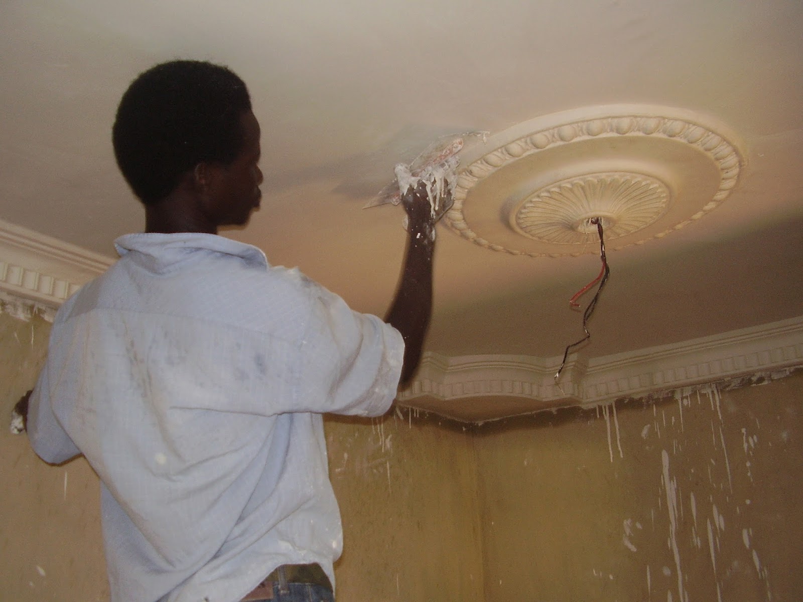 Promade Buildings 08023540247 ADVANTAGES &DISADVANTAGES OF P.O.P CEILING
