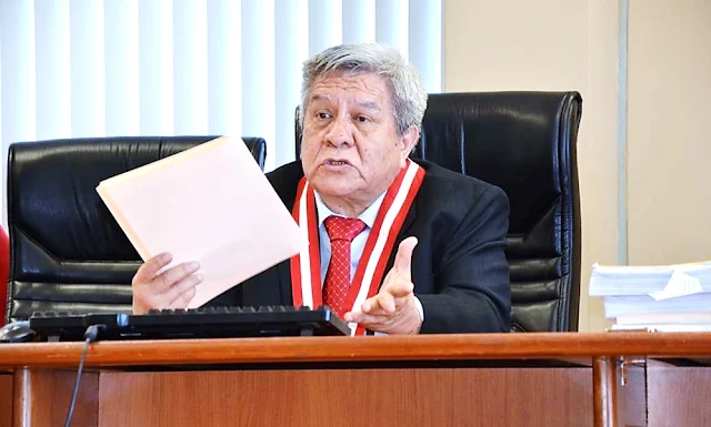 Vicente Walde Jáuregui, reclama que su sueldo líquido de S/ 27 mil soles es insuficiente