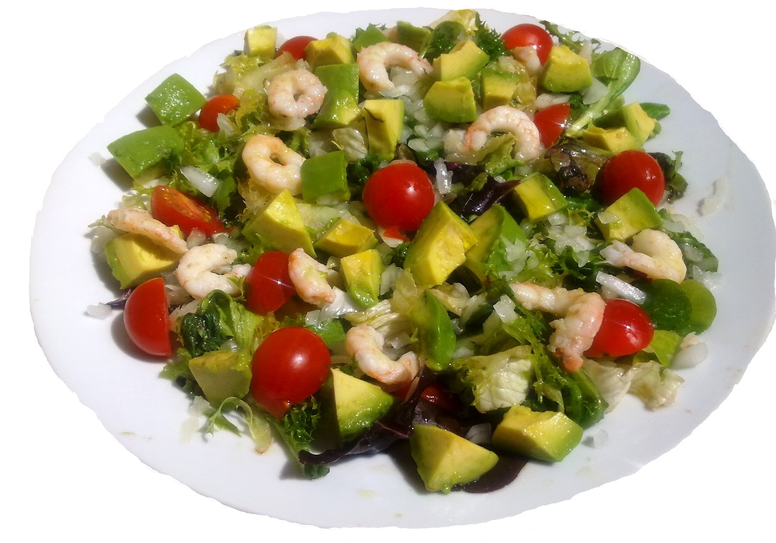 NUESTRAS RECETAS FAMILIARES ENSALADA DE AGUACATES Y GAMBAS