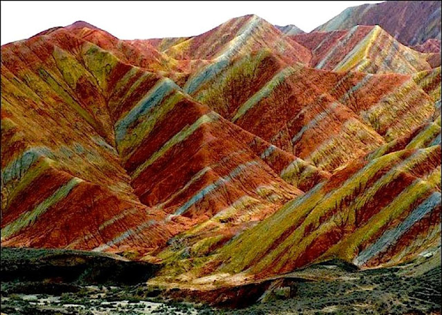 Resultado de imagem para Parque Geológico Nacional Zhangye Danxia