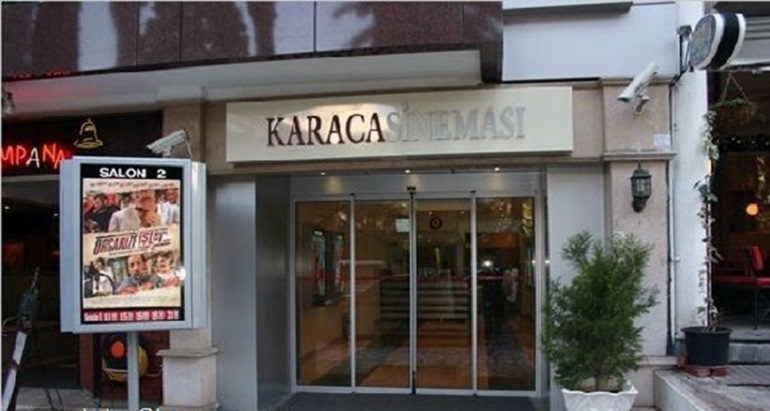 Karaca Sinemasi Da Avm Lere Direnemedi Izmirmag