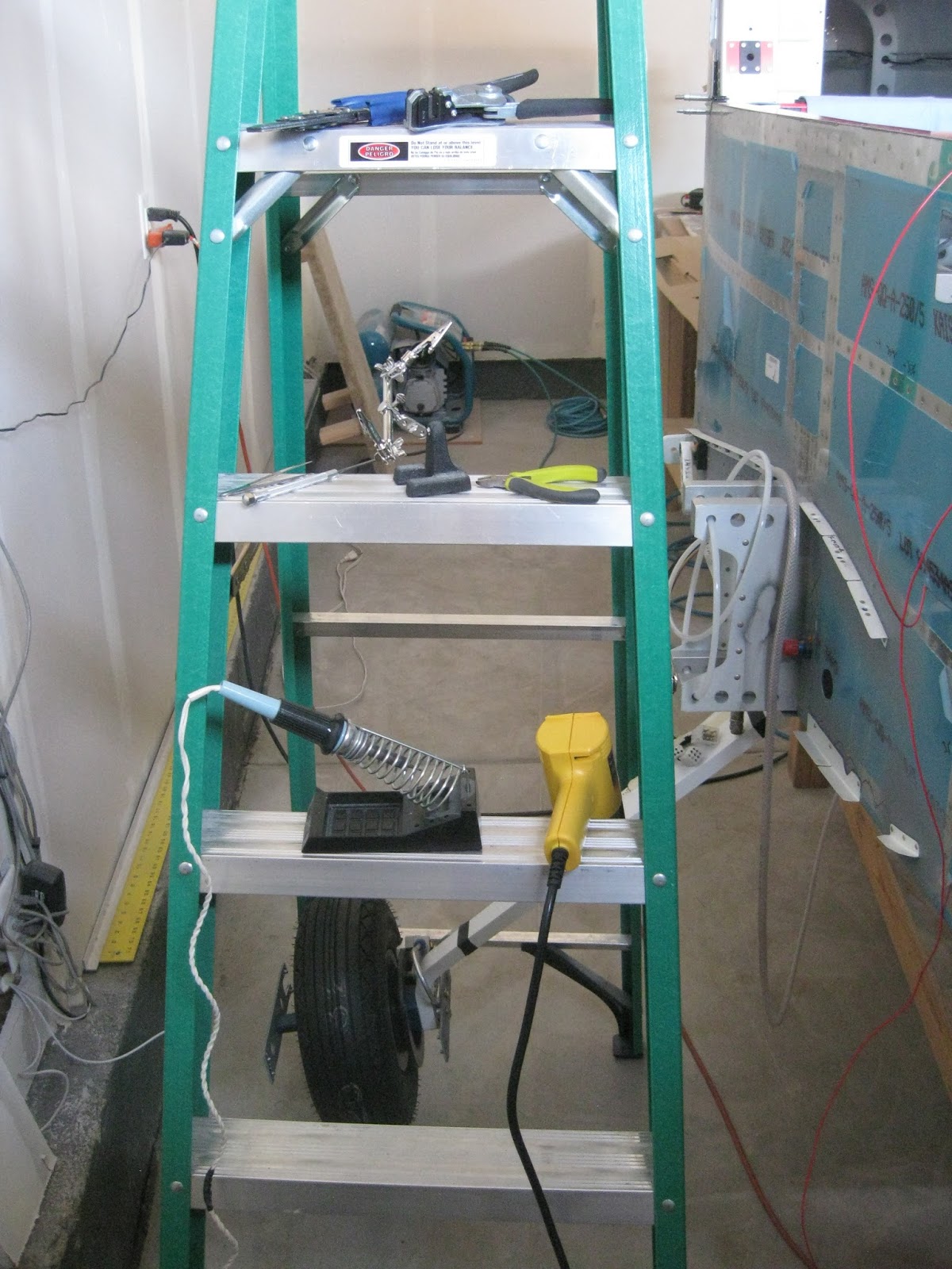 E's Van's RV-14A: Avionics: The big master wiring post.