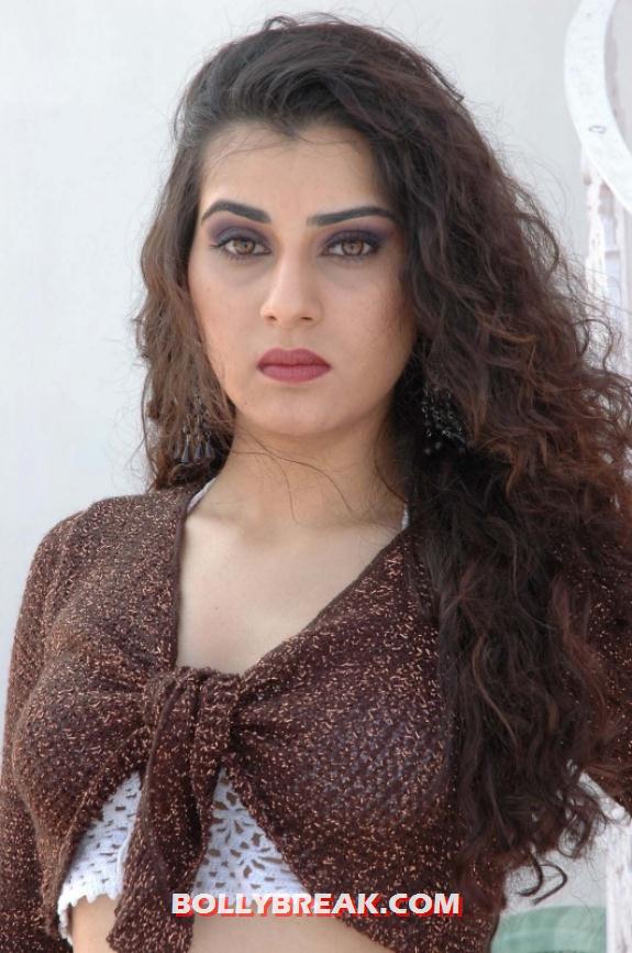 Archana Veda looking sensational in a crop top and a mini skirt - Archana veda latest unseen hot Photos