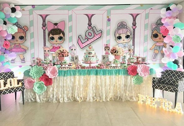 fiesta de cumpleaños de muñecas lol