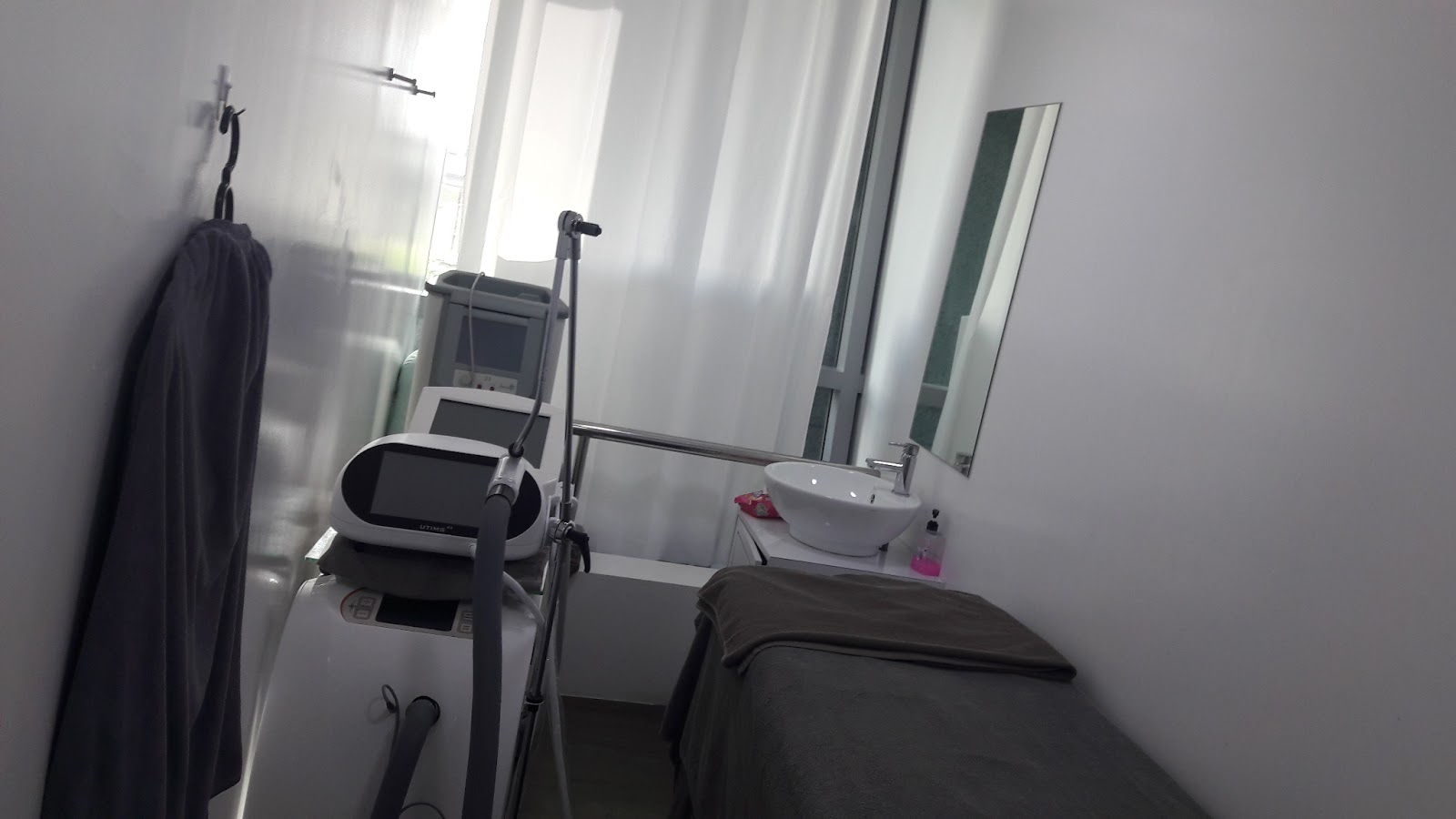 TheArcticStar's Tales Review on Chemical Peel at ONLY Aesthetics