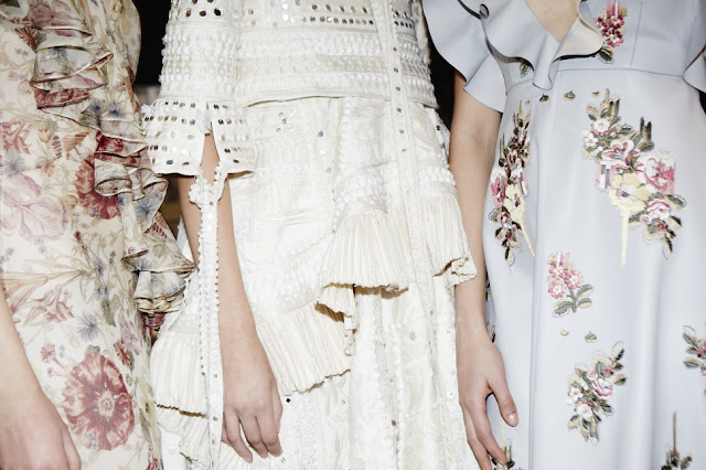 Alexander McQueen Spring-Summer 2016 Fashion Week 