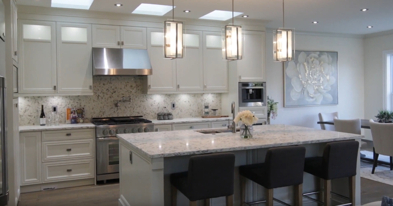 10 Photos vs. 860 Victoria Avenue | South Oak Bay - High End Home & Interior Design Video Tour 10 Photos vs. 860 Victoria Avenue | South Oak Bay - High End Home & Interior Design Video Tour