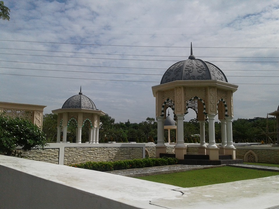 AlAzhar Memorial Garden Taman Pemakaman Dengan Syariat Islam Kurnia