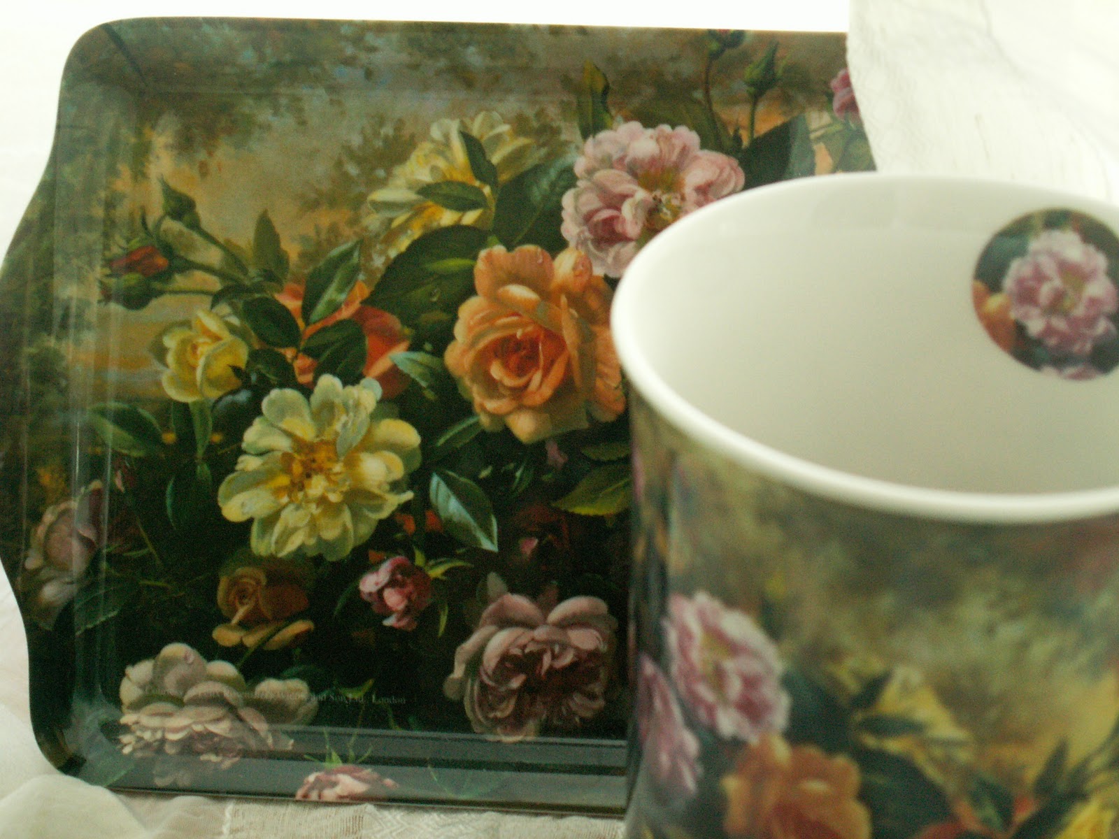 Sharyl's Jewelry & Reflections i heart macro Australian tea sets