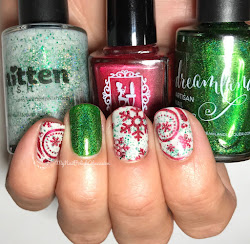 eve christmas nail