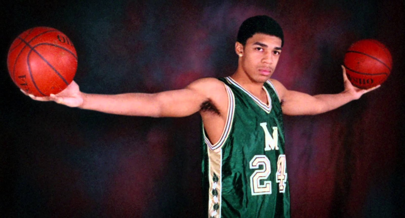 24 Reasons Why Romeo Travis' 24 Should an Akron Zips Honored Jersey