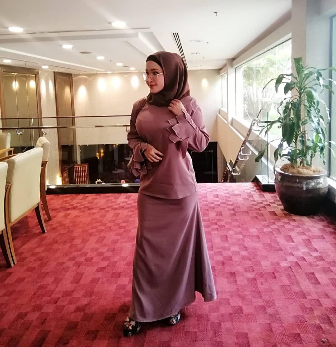 Koleksi Hijabers Cantik dan Montok Asal Malaysia #1 - Republic Renger