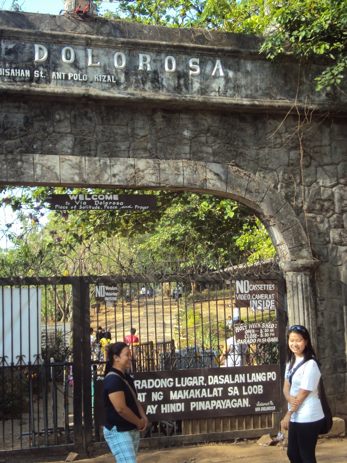 PLACES tRaVeL TiMe sTatiOn Of tHe cRoSs AnTipOlO ciTy