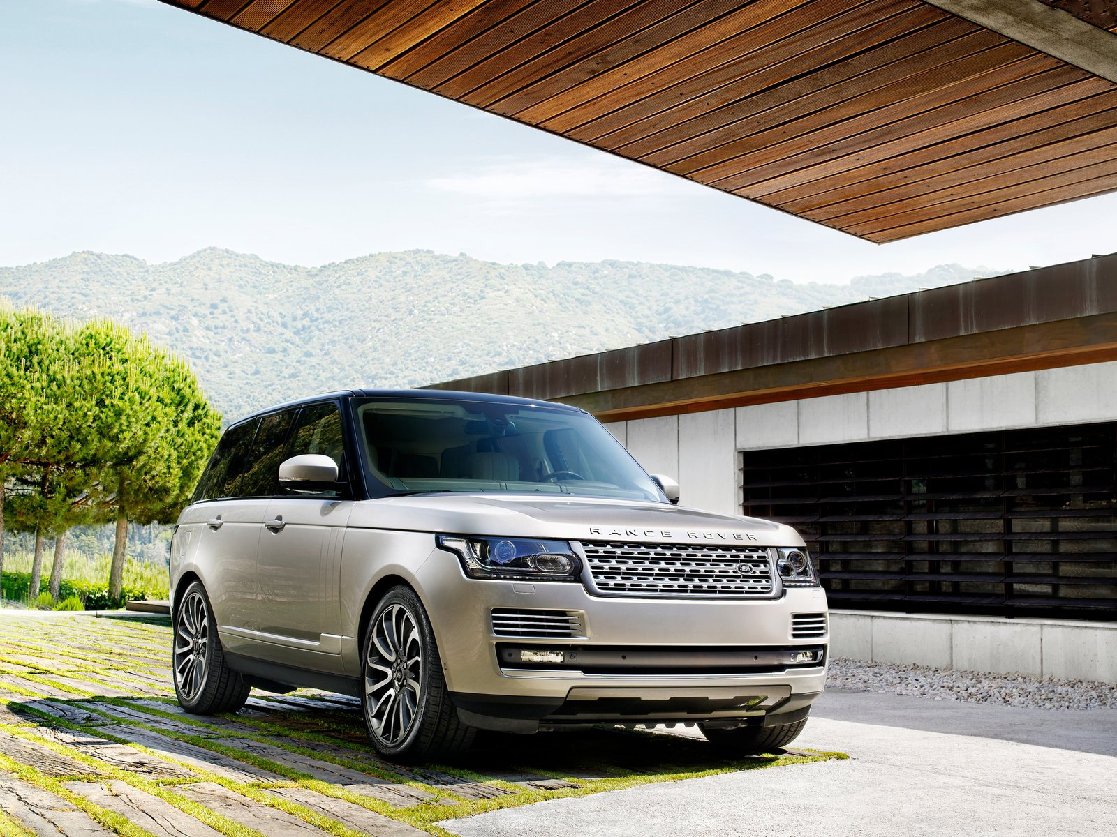 Automotive Database Range Rover L405