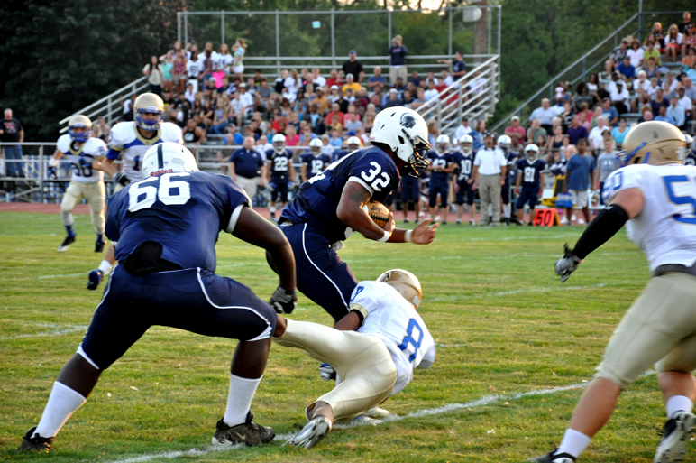 ster Schroeder Varsity Football Photos GatesChili (Lost 1412)