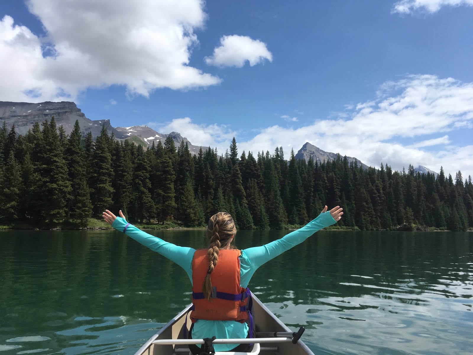 Renting a Canoe at Maligne Lake | Banff Travel Tips | Jasper Travel Tips | What to Know About a Trip to Banff | Lessons Learned from Our Trip to banff | Banff Travel Tips | A Memory of Us Blog