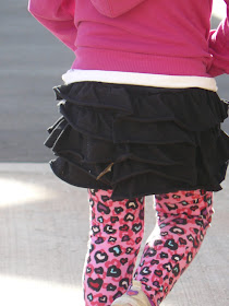 Small Fry & Co. : DIY Little Girl Ruffle Skirt