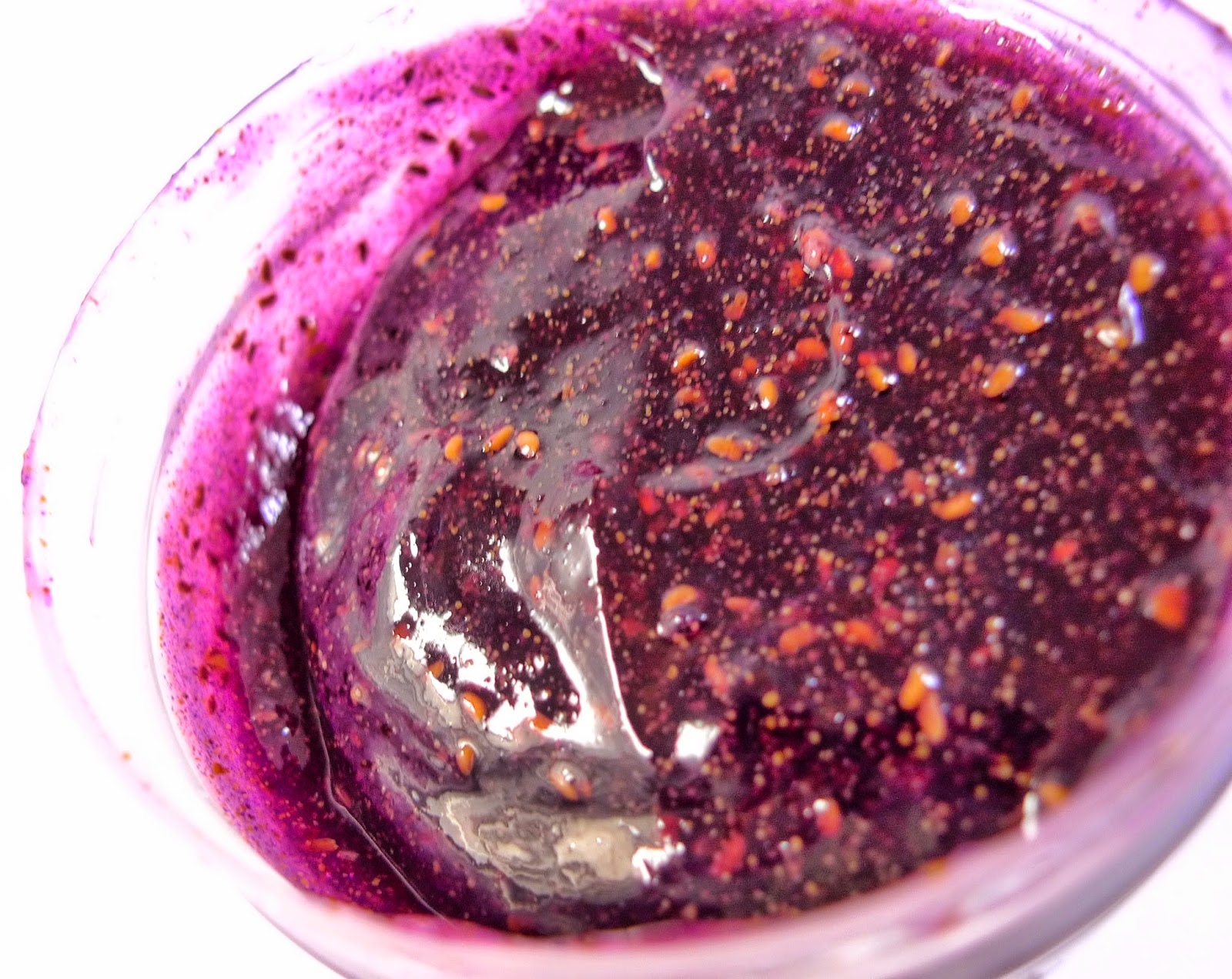 The Body Shop Blueberry Body Scrub Gelee and Body Butter Review