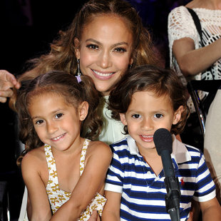 Jennifer Lopezchildren on Jennifer Lopez And Her Twins Max And Emme  Photo Of The Day