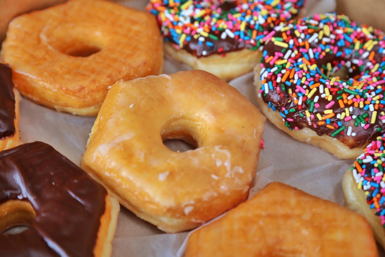 Sowell Life: Donut + Chocolate + Sprinkles... YASSS!!
