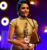 THE MOST POPULAR ACTRESS AWARD 2016 AT DERANA FILM AWARDS
