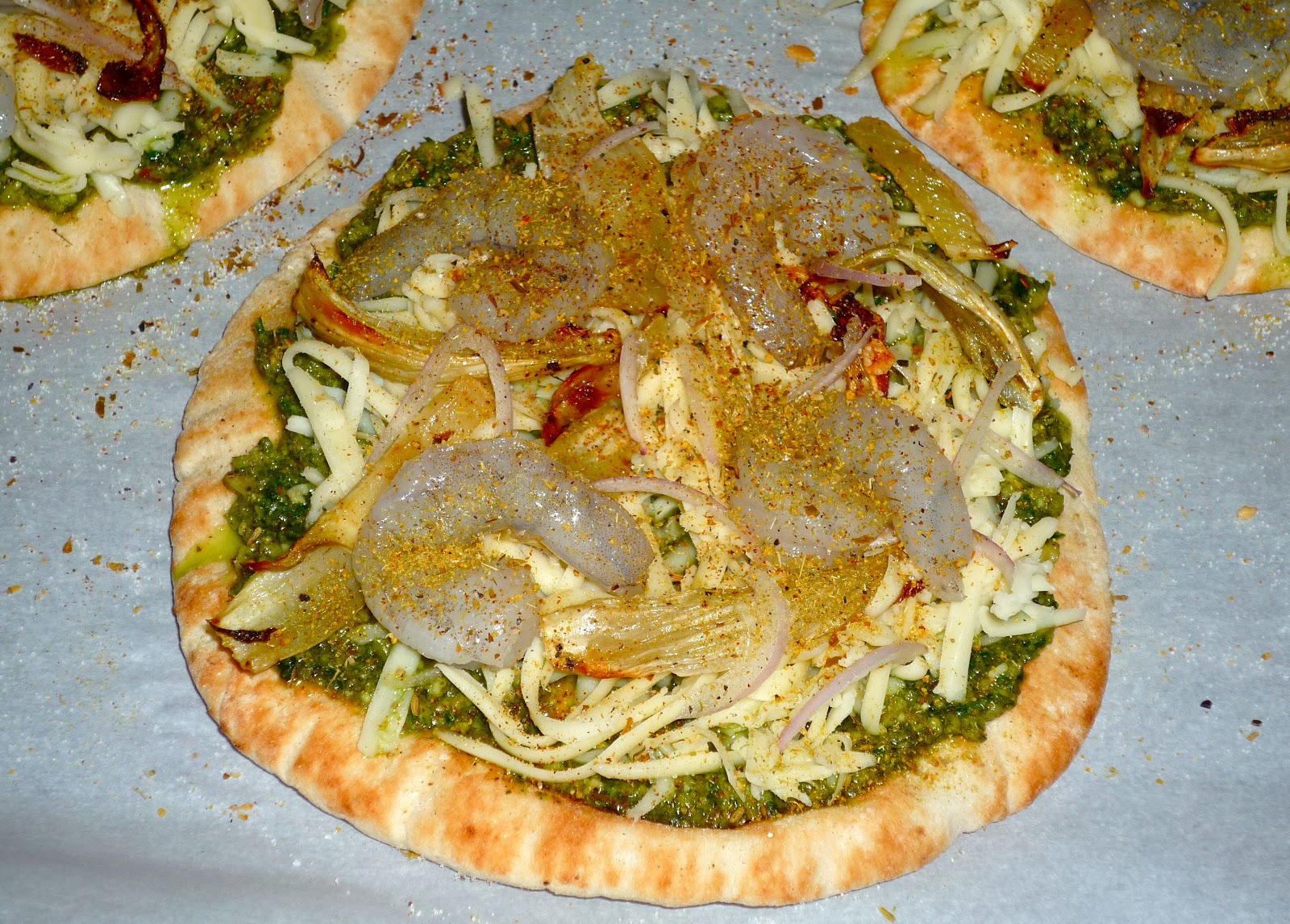 The Weekend Gourmet Pesto Flatbread with Shrimp and Fennel for 