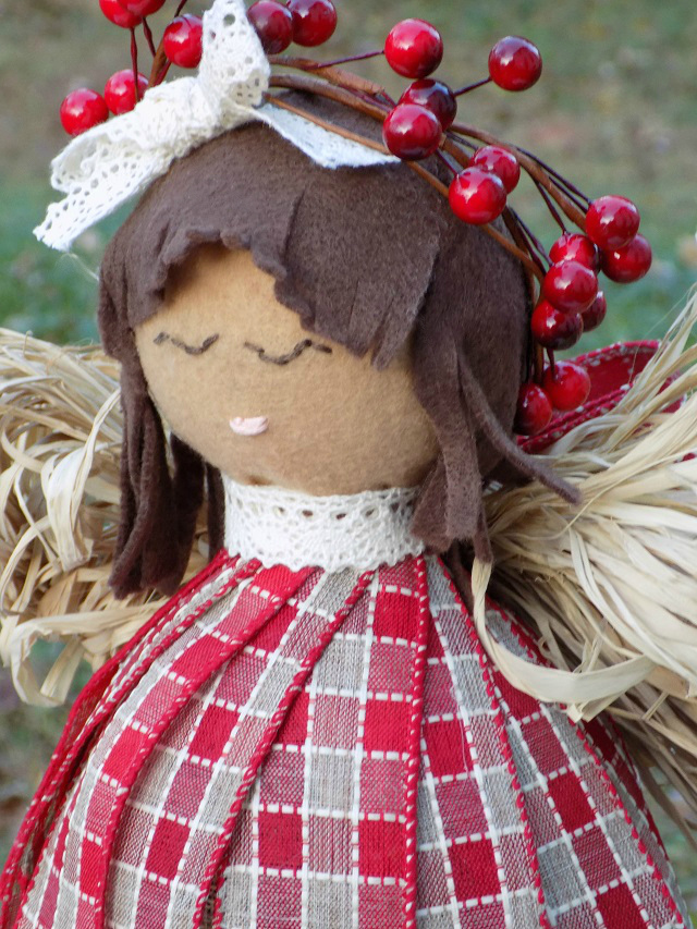 One Savvy Mom ™ NYC Area Mom Blog DIY Dollar Tree Funnel Set Angels