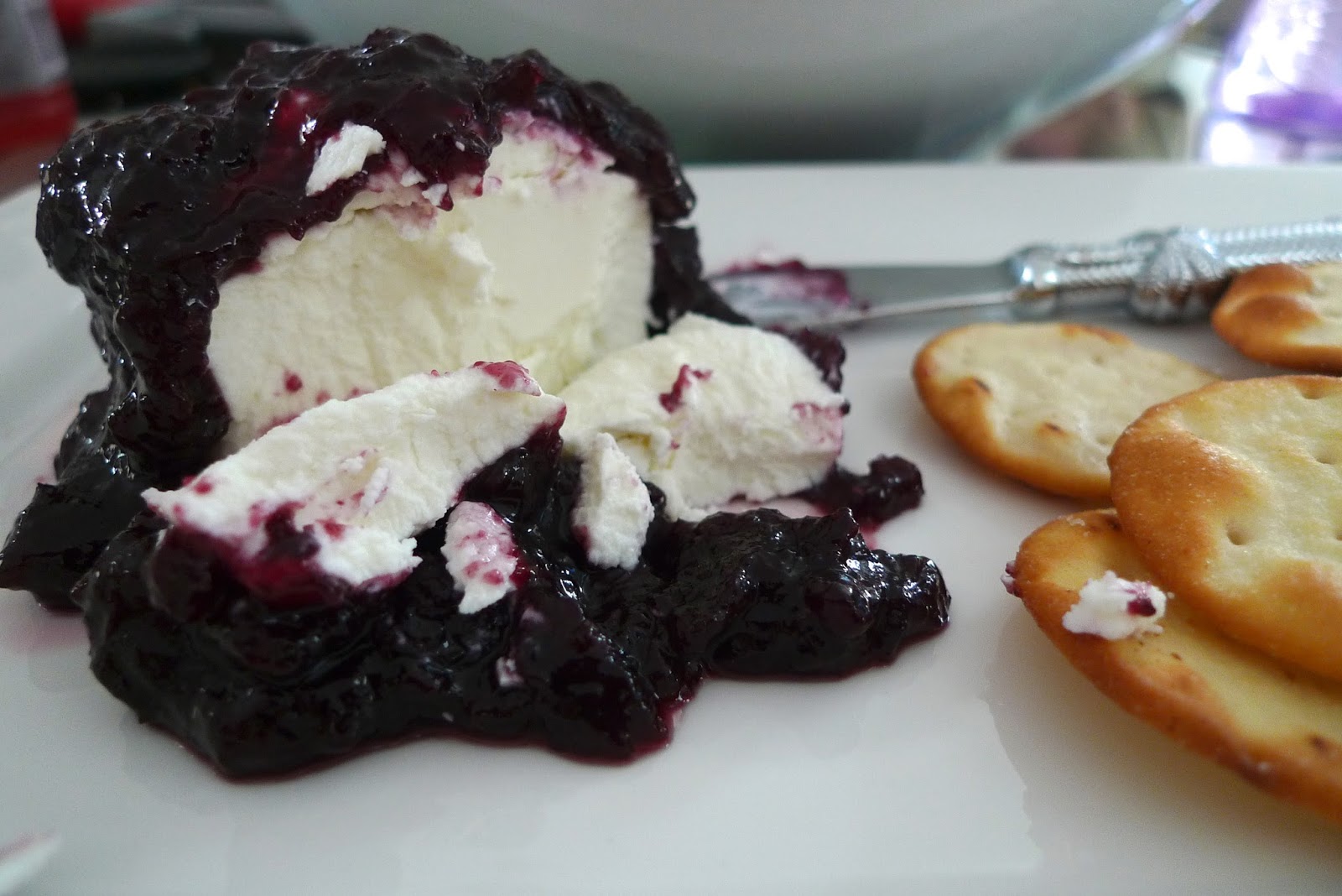 siriously delicious Blueberries + Goat Cheese