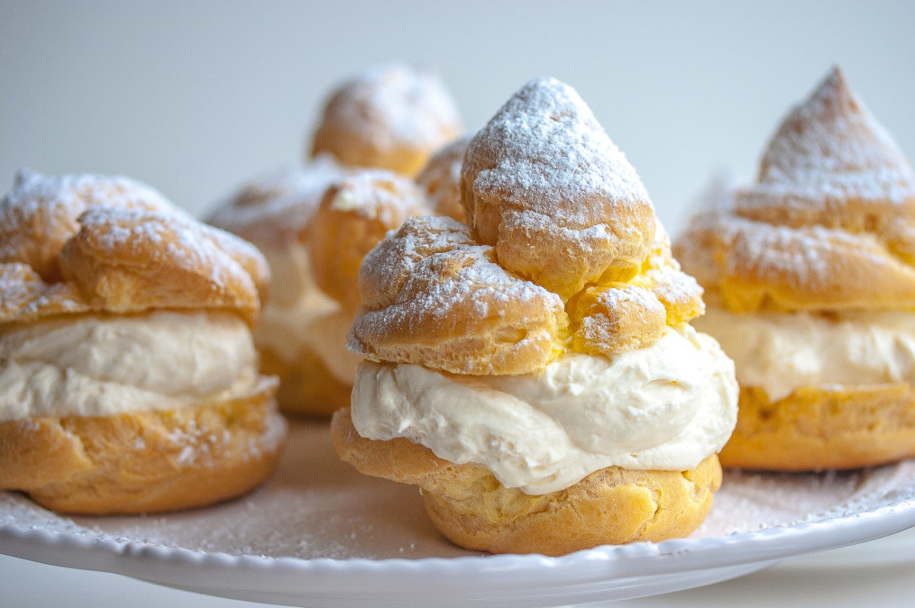 Cream Puff With Fresh Cream Choux Pastry By Azie Kitchen