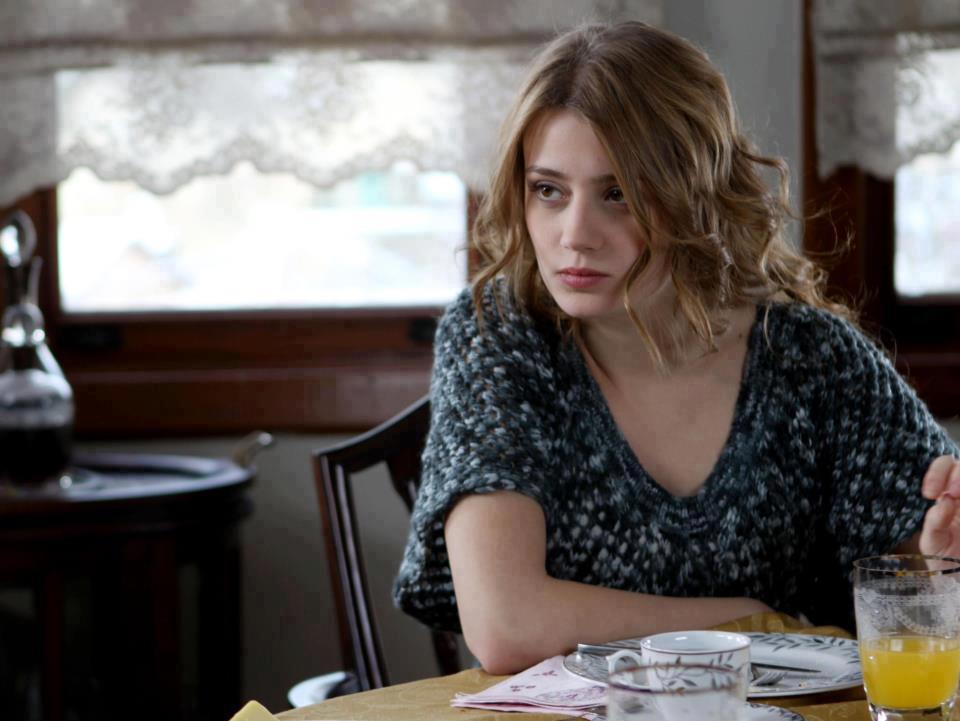 Elegance of living Gizem Karaca